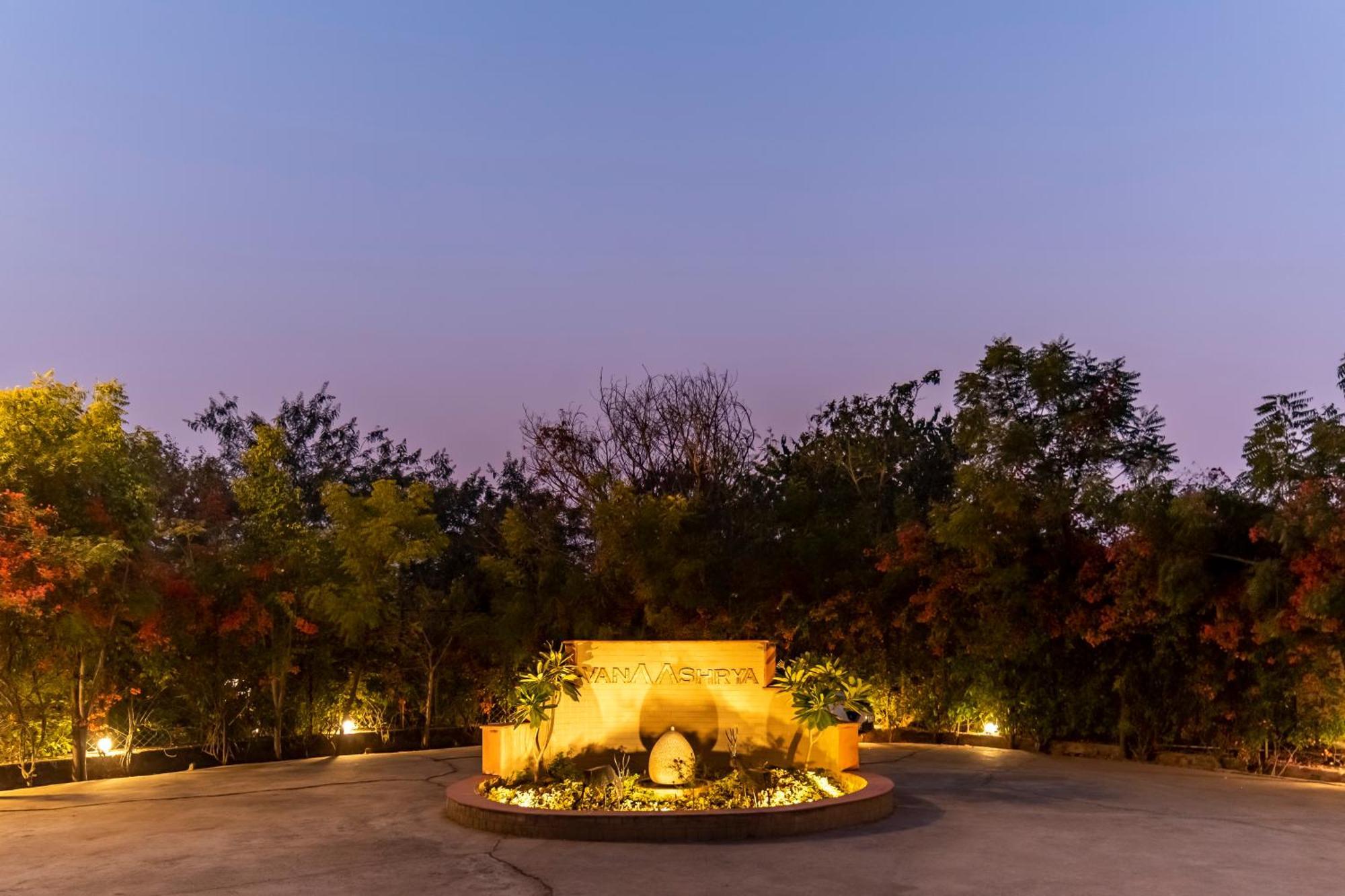 Vanaashrya Resort And Spa Sariska Tehla エクステリア 写真